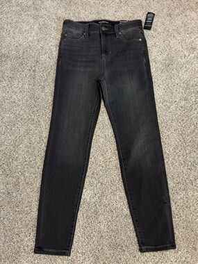 Liverpool Gray High-Rise Skinny Jeans with Faded Wash